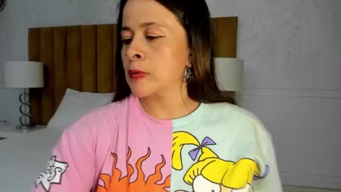 Daphne online show from February 12, 2025, 8:27 am