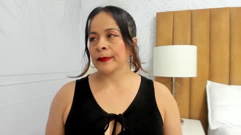 Daphne online show from February 14, 2025, 2:18 am