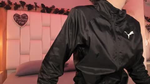 daphne_and_roger online show from February 24, 2026, 10:57 am