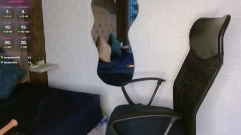 daphne_walton online show from November 21, 2025, 10:58 am