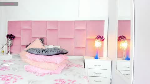 Daphne online show from January 26, 2025, 12:58 am