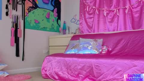 Daphne Madison online show from March 3, 2026, 8:48 pm