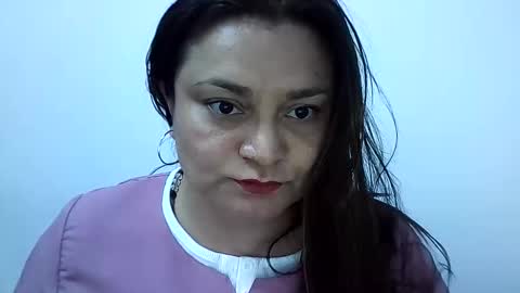 dapnne online show from November 11, 2025, 8:09 pm