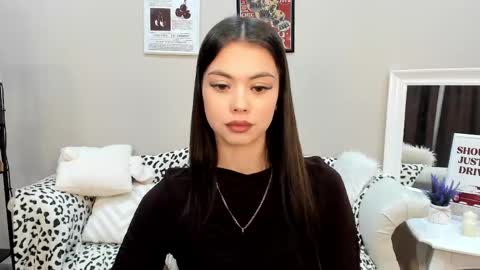 Snapshot of darcymacy chatting on May 3, 2026, 6:36 pm DarcyMacy online show from May 3, 2026, 6:36 pm