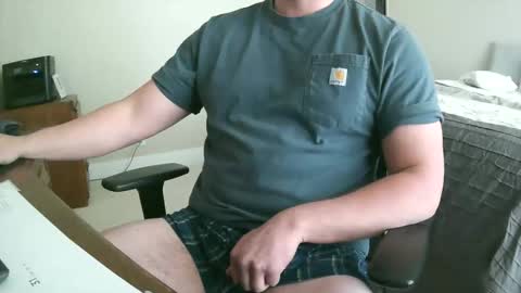 Snapshot of darin14 chatting on April 9, 2026, 8:14 pm Darren14 online show from April 9, 2026, 8:14 pm