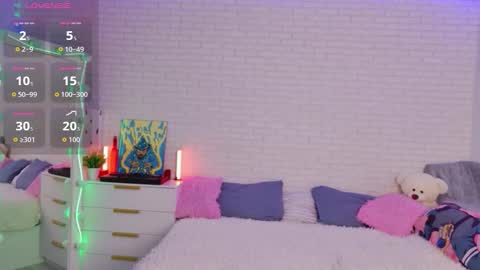 Snapshot of darinek0 chatting on February 2, 2026, 4:44 am Neko online show from February 2, 2026, 4:44 am