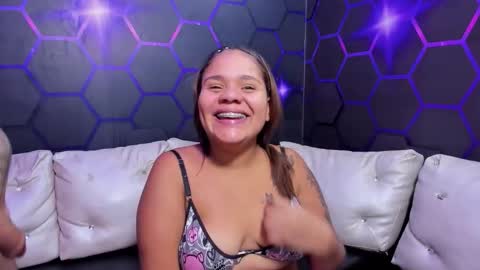 Snapshot of daring_latinavip chatting on January 10, 2026, 11:53 pm Ara online show from January 10, 2026, 11:53 pm