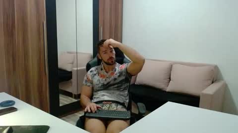 darius_94 online show from October 17, 2025, 4:48 am