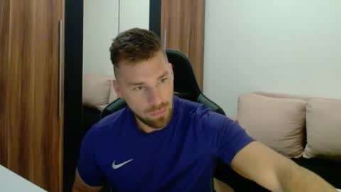 Snapshot of darius_94 chatting on February 17, 2026, 5:15 am darius_94 online show from February 17, 2026, 5:15 am