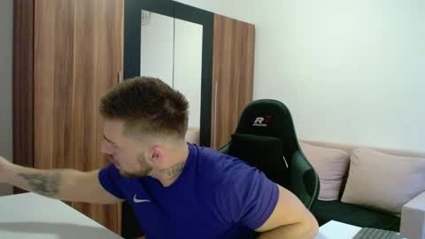 Snapshot of darius_94 chatting on April 16, 2026, 4:13 am darius_94 online show from April 16, 2026, 4:13 am