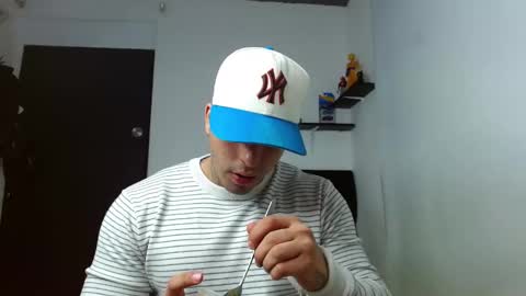 Darius Phoenix  online show from December 1, 2025, 10:15 pm