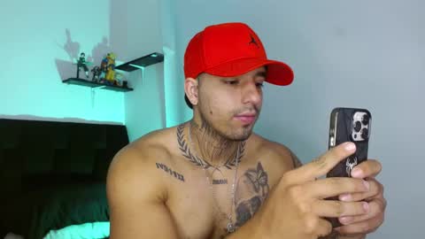 Darius Phoenix  online show from March 26, 2026, 8:25 pm