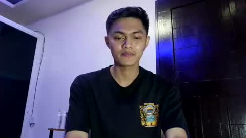 Snapshot of dark_angel69x chatting on April 2, 2026, 1:14 am Guile online show from April 2, 2026, 1:14 am