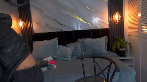 dark_dominika online show from May 7, 2026, 12:54 pm