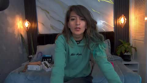 dark_dominika online show from May 15, 2026, 12:56 pm