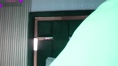 Sr. Eros online show from March 29, 2026, 3:39 am