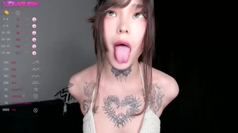 Snapshot of dark_ester chatting on October 1, 2025, 2:23 pm Ester online show from October 1, 2025, 2:23 pm