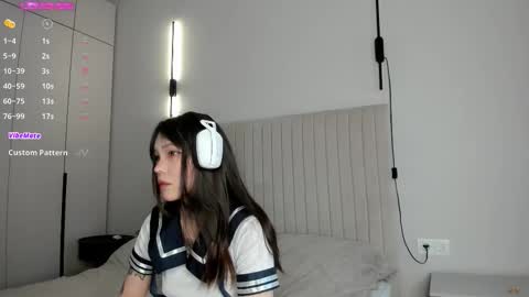 Snapshot of dark_ester chatting on February 25, 2026, 8:35 am Ester online show from February 25, 2026, 8:35 am