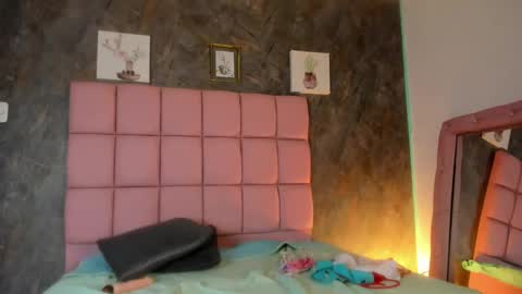 Snapshot of dark_luna1 chatting on February 25, 2026, 9:46 pm dark_luna1 online show from February 25, 2026, 9:46 pm