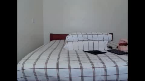 dark_qween online show from September 10, 2025, 9:31 am