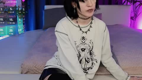 Snapshot of dark_vamp_ chatting on January 20, 2025, 5:06 pm Vamp  online show from January 20, 2025, 5:06 pm