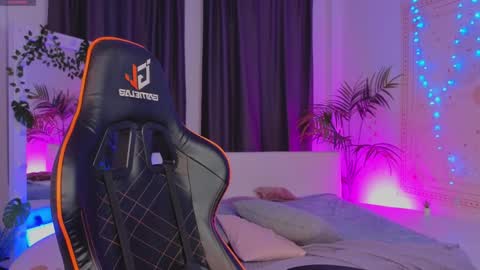 Snapshot of dark_vamp_ chatting on January 31, 2025, 9:16 pm Vamp  online show from January 31, 2025, 9:16 pm