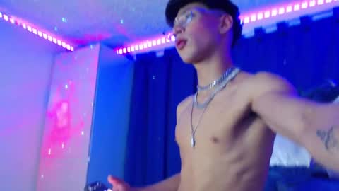 Snapshot of darkboy26_ chatting on January 30, 2025, 1:33 am Blake online show from January 30, 2025, 1:33 am