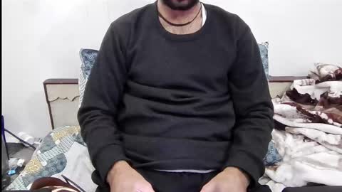 Snapshot of darkbud03 chatting on December 23, 2025, 8:34 am just a guy online show from December 23, 2025, 8:34 am