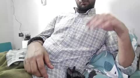 Snapshot of darkbud03 chatting on May 10, 2026, 10:31 am just a guy online show from May 10, 2026, 10:31 am