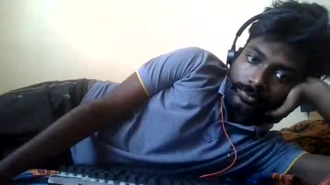 Snapshot of darkhard213 chatting on April 11, 2026, 9:02 am darkhard213 online show from April 11, 2026, 9:02 am