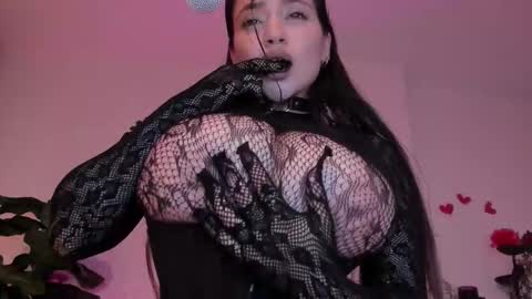 Snapshot of darknes_lilith18 chatting on February 25, 2026, 11:36 pm darknes_lilith18 online show from February 25, 2026, 11:36 pm