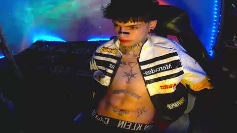   online show from December 17, 2025, 5:13 am