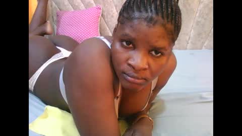 Snapshot of darknipples2 chatting on November 28, 2025, 10:51 am SHANICE online show from November 28, 2025, 10:51 am