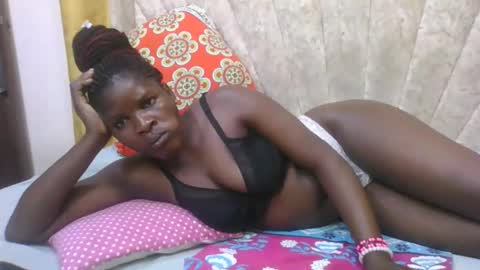 Snapshot of darknipples2 chatting on February 10, 2026, 2:15 am SHANICE online show from February 10, 2026, 2:15 am