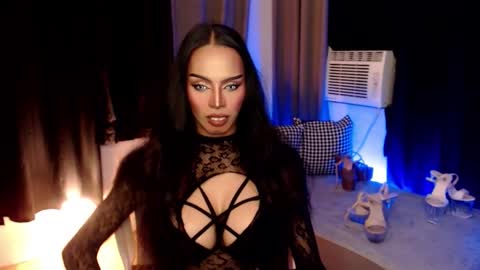 Snapshot of darksoul_mistress chatting on December 15, 2025, 11:47 am HAPPY BIRTHDAY MISTRESS MADRIANA online show from December 15, 2025, 11:47 am