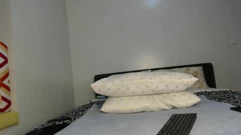 darktanqueen online show from December 23, 2025, 5:16 am