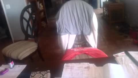 darla_darling1222101 online show from March 6, 2026, 9:33 pm