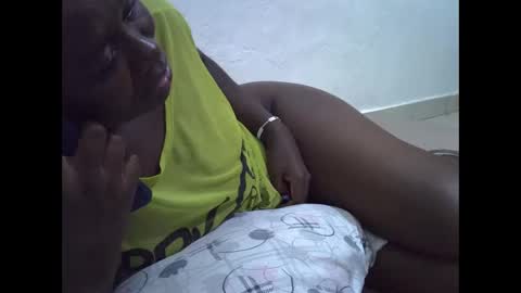 Snapshot of darling_ella chatting on April 22, 2026, 7:59 pm darling_ella online show from April 22, 2026, 7:59 pm