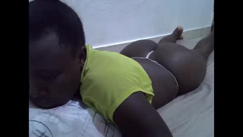 Snapshot of darling_ella chatting on April 23, 2026, 10:36 am darling_ella online show from April 23, 2026, 10:36 am