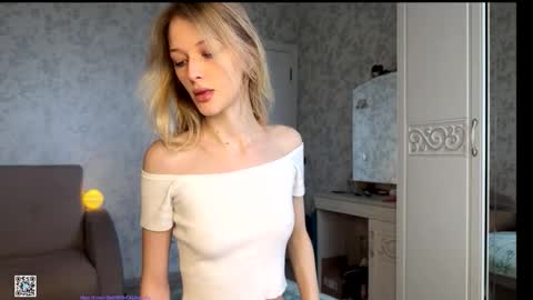 D online show from November 1, 2025, 8:27 am