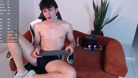 Snapshot of darrencolleen chatting on February 9, 2026, 2:26 am darrencolleen online show from February 9, 2026, 2:26 am