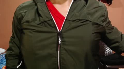 Snapshot of darwin_x chatting on November 8, 2025, 2:17 pm darwin_x online show from November 8, 2025, 2:17 pm