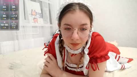 Lia online show from December 1, 2025, 7:30 pm