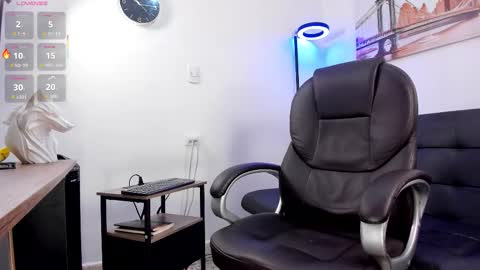 Dash online show from November 20, 2025, 11:10 am