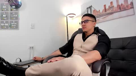 Dash online show from November 27, 2025, 11:56 am