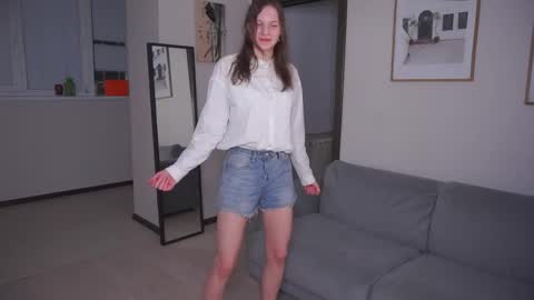 Snapshot of dasha_brown chatting on April 6, 2026, 4:52 pm Dasha online show from April 6, 2026, 4:52 pm