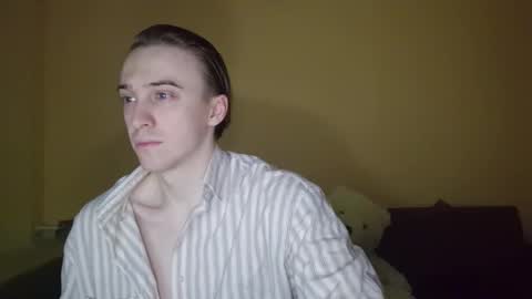 datalian online show from November 23, 2025, 7:41 am