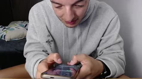 Snapshot of dave02_ chatting on March 11, 2025, 10:20 pm David online show from March 11, 2025, 10:20 pm