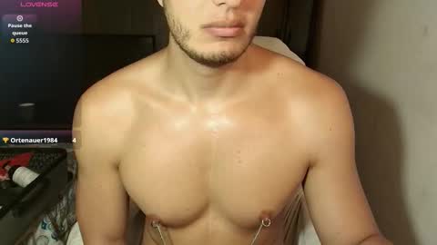 Snapshot of dave02_ chatting on October 13, 2025, 4:51 pm David online show from October 13, 2025, 4:51 pm