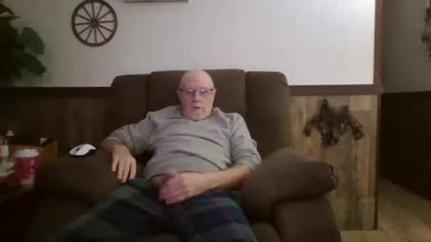 Snapshot of dave571960 chatting on January 5, 2025, 11:59 am dave571960 online show from January 5, 2025, 11:59 am